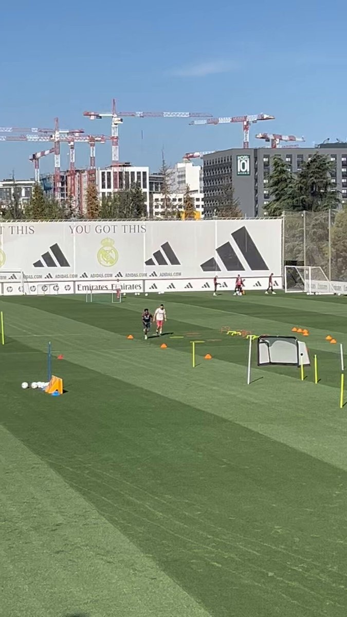 潘德夫学院U19无插件直播_潘德夫学院U19高清直播_潘德夫学院U19直播无插件