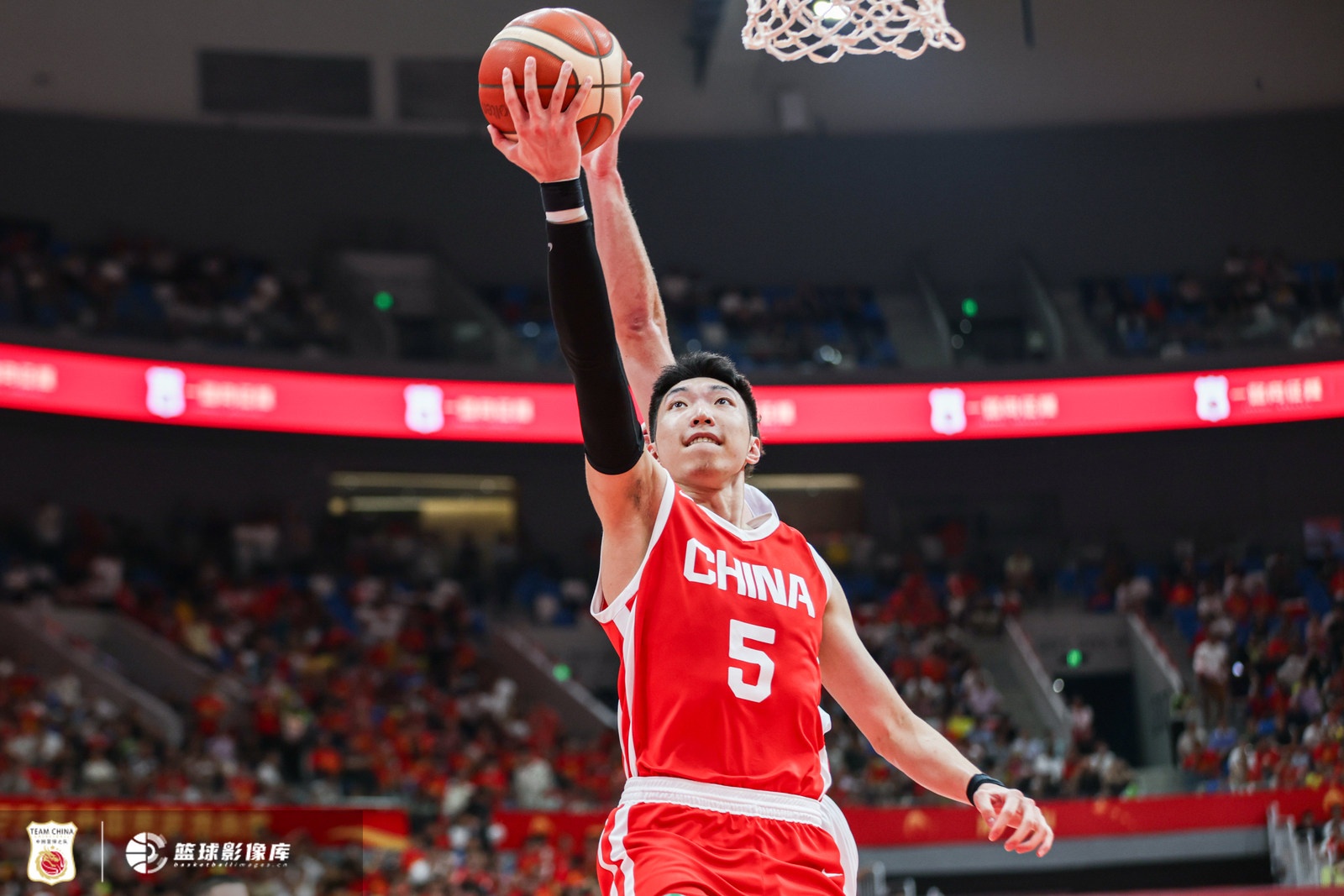 布莱顿U21vs巴黎圣日耳曼U21精彩集锦_布莱顿U21vs巴黎圣日耳曼U21高清直播免费观看_布莱顿U21vs巴黎圣日耳曼U21高清直播